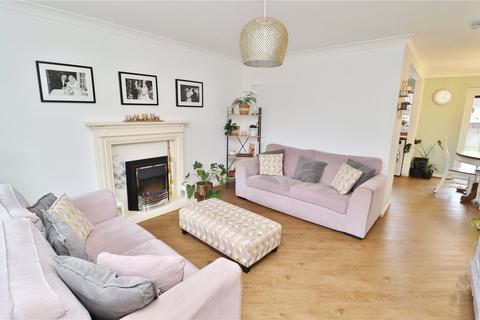 3 Foxes Close, Verwood, BH31 6JZ