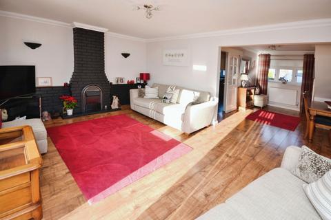 Lynwood Fourth Avenue, Stanford-le-hope, SS17 8HN