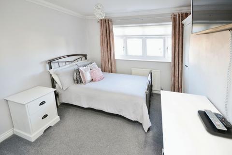 Lynwood Fourth Avenue, Stanford-le-hope, SS17 8HN
