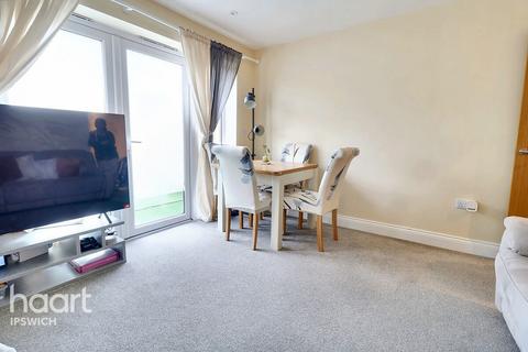 2 bedroom semi-detached house for sale, Lacey Street, IPSWICH