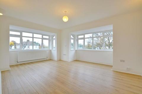 1b Dallinger Road, London, SE12 0TJ