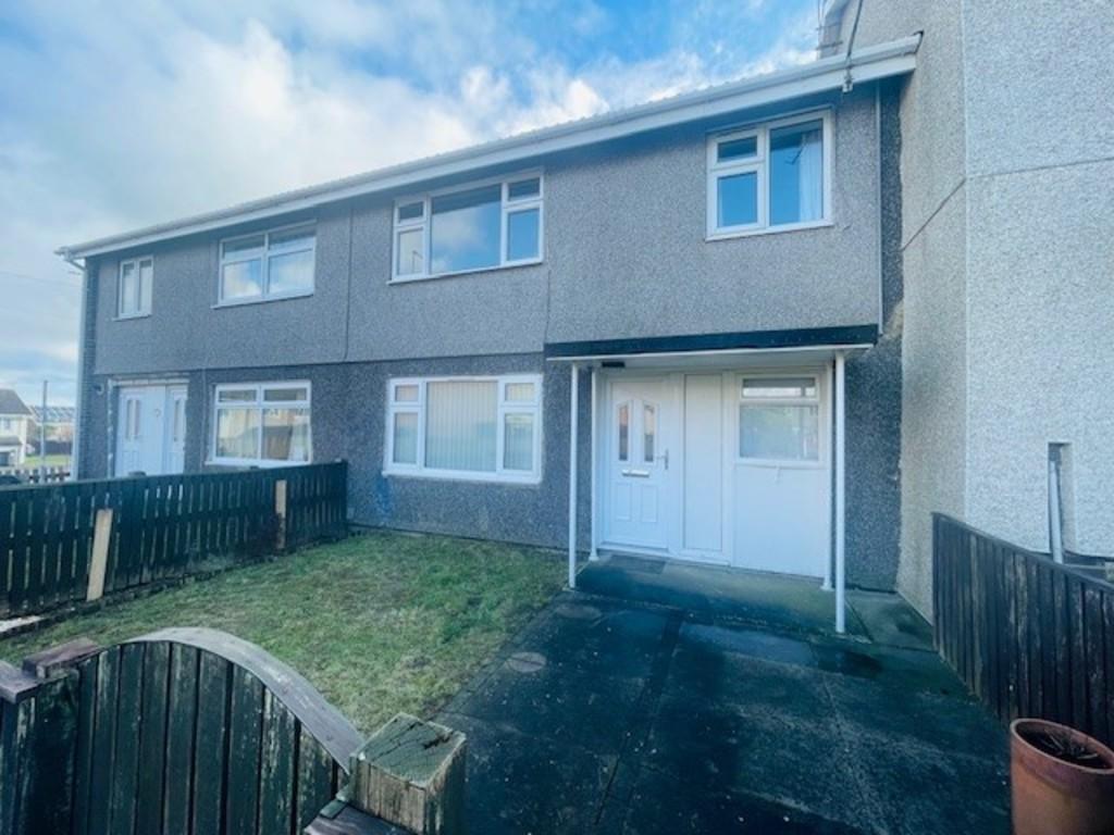 Manor Close, Rawmarsh, Rotherham 3 bed townhouse to rent £750 pcm (£