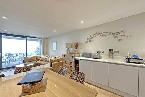 3 bedroom apartment for sale, Cliff Road, Falmouth, Cornwall