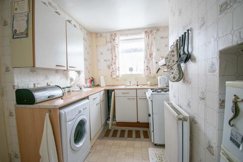 2 bedroom semi-detached house for sale - Branton Place, York YO26