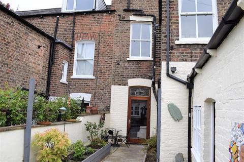 61 Bishopthorpe Road, York, YO23 1NX