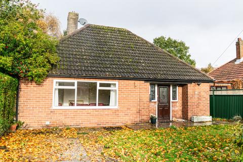 2 bedroom detached house to rent, Park Avenue, York YO32