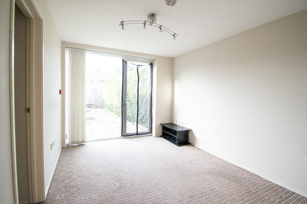Flat 2 Living room