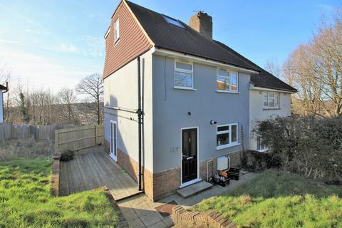 4 bedroom semi-detached house for sale - Birdham Road, Brighton