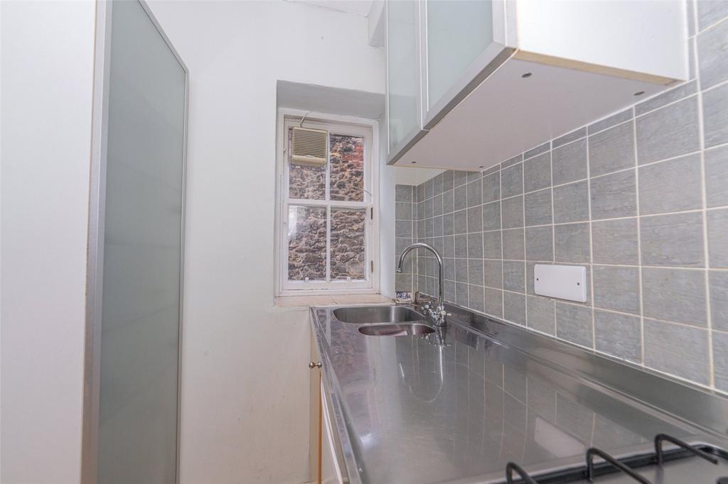 Kitchen Alt