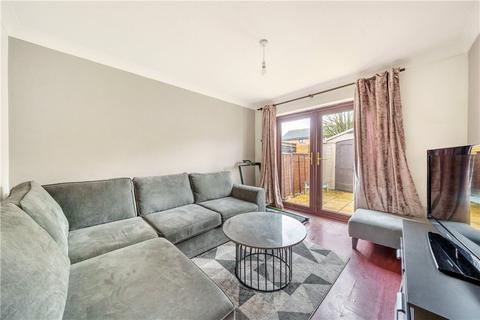 1 bedroom maisonette for sale, Perry Close, Hillingdon, Middlesex