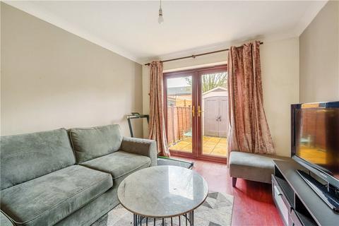 20 Perry Close, Uxbridge, UB8 3HR