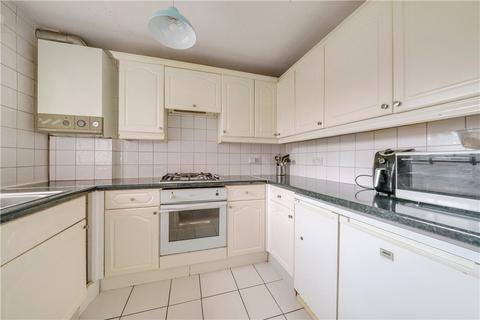 20 Perry Close, Uxbridge, UB8 3HR