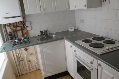 2 bedroom apartment to rent, Cliff Road, Harwich CO12