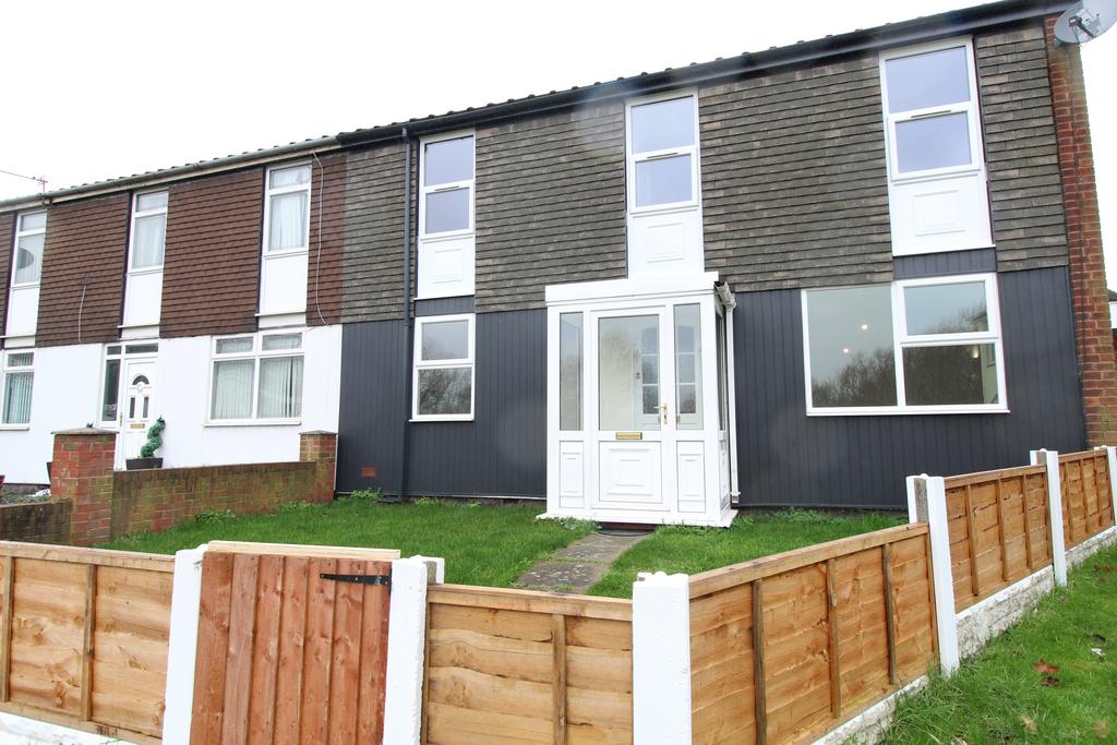 TO LET Newly Refurbished 3 Bed End Terrace House,