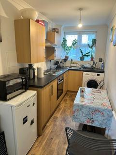 House share to rent, Wellington Road, Feltham