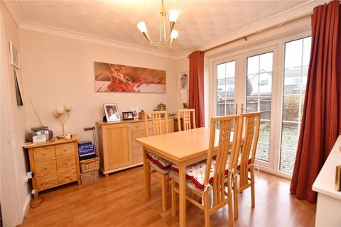 3 bedroom townhouse for sale, Mossland Close, Heywood, Greater Manchester, OL10