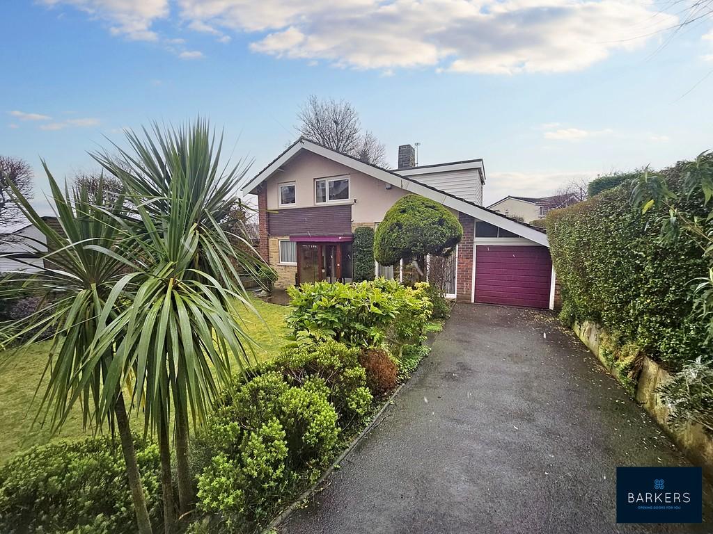 Grosvenor Road, Upper Batley 3 bed detached house for sale £350,000