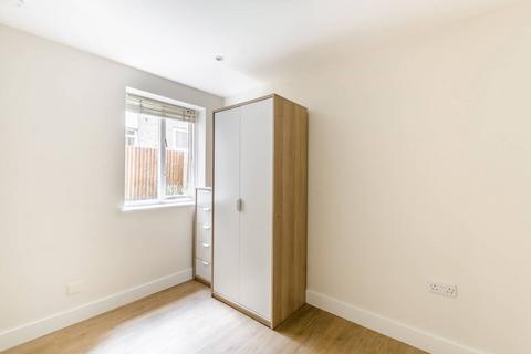 1 bedroom flat to rent, Albemarle Road, Beckenham, BR3