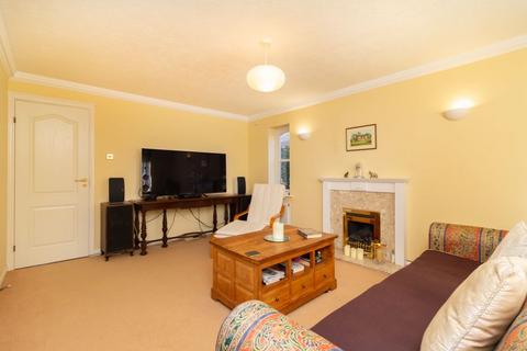 4 bedroom detached house for sale, Hillbury Gardens, Warlingham