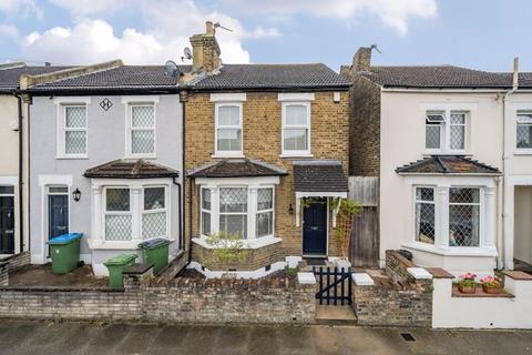 6 Gaitskell Road, London, SE9 2DL
