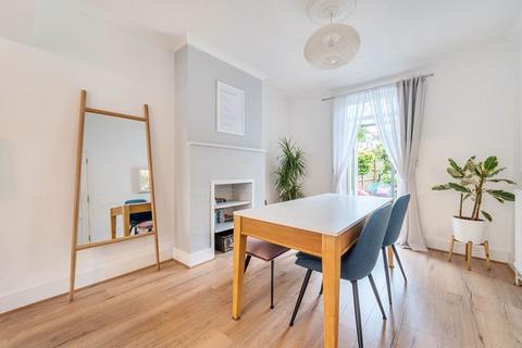 6 Gaitskell Road, London, SE9 2DL
