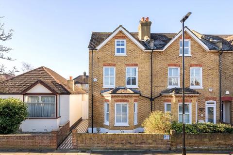 4 bedroom end of terrace house for sale, Merchland Road, London SE9