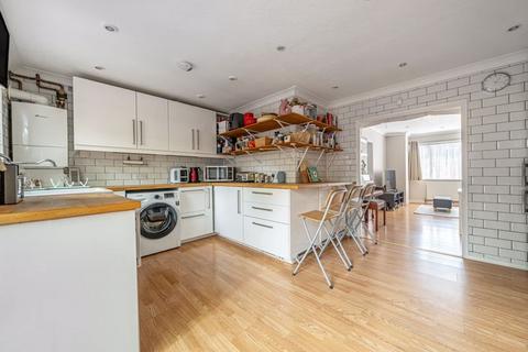 3 Ellis Close, London, SE9 3UR