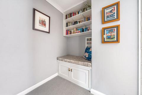 3 Ellis Close, London, SE9 3UR
