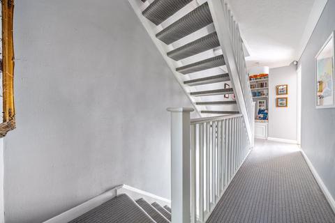 3 Ellis Close, London, SE9 3UR