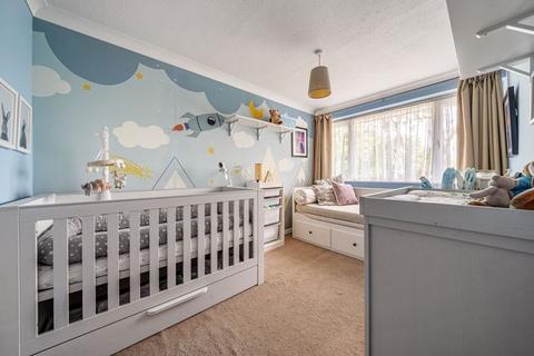 3 Ellis Close, London, SE9 3UR