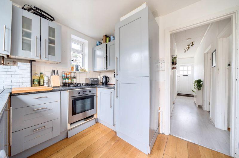 Kitchen shot 3