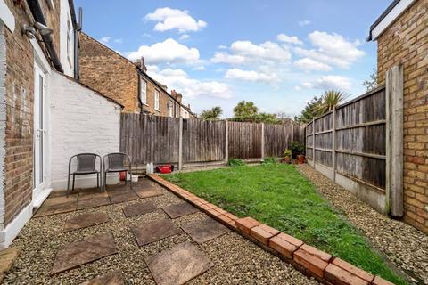 1 Gaitskell Road, London, SE9 2DL