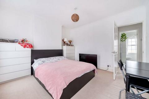 1 Gaitskell Road, London, SE9 2DL