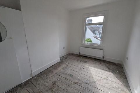 22 Reventlow Road, London, SE9 2DJ