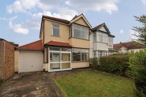 25 Thaxted Road, London, SE9 3PU