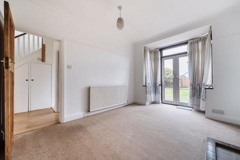 25 Thaxted Road, London, SE9 3PU