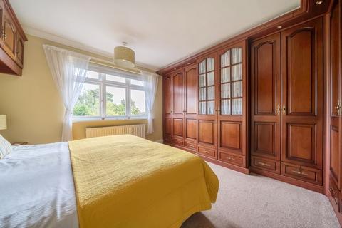 32 Riefield Road, London, SE9 2QA