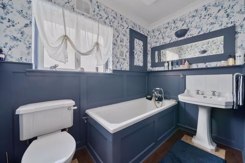 32 Riefield Road, London, SE9 2QA