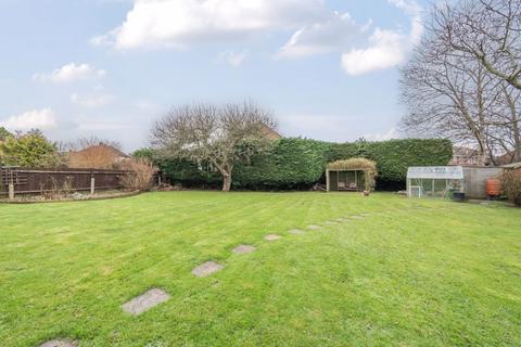 44 Domonic Drive, London, SE9 3LJ