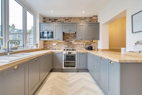 8 Craigton Road, London, SE9 1QF