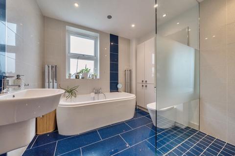 8 Craigton Road, London, SE9 1QF