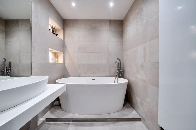 Bathroom shot 1