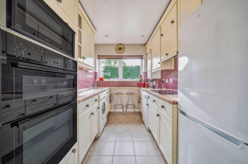 Kitchen shot 3