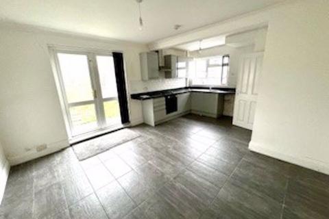 52 Court Road, Wolverhampton, WV6 0JW