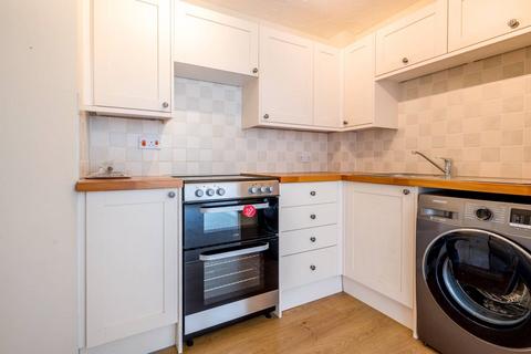 1 bedroom flat to rent, White Rose Lane, Woking, GU22