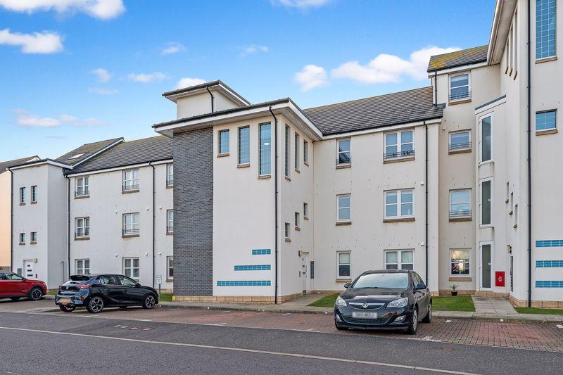 65 Dublin Quay, Irvine, KA12 8PQ 2 bed apartment £850 pcm (£196 pw)