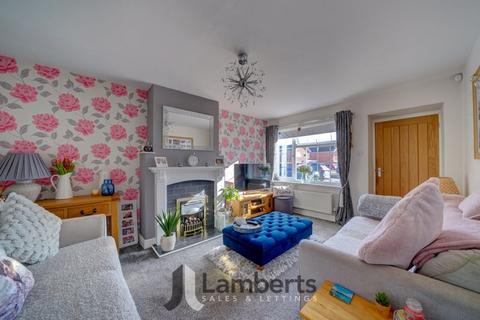 14 Badbury Close, Studley, B80 7RS