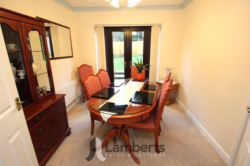 St. Stephens Gardens, Riverside, Redditch 4 bed detached house for sale