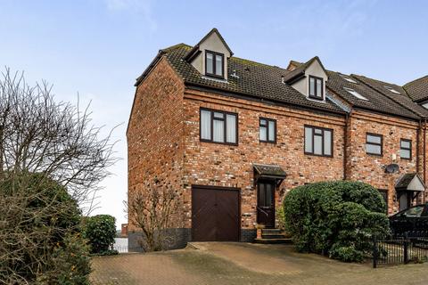 4 bedroom end of terrace house for sale, King Johns Court, Tewkesbury, Gloucestershire, GL20