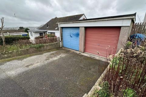Property for sale, Single Garage, Midway Drive, Truro